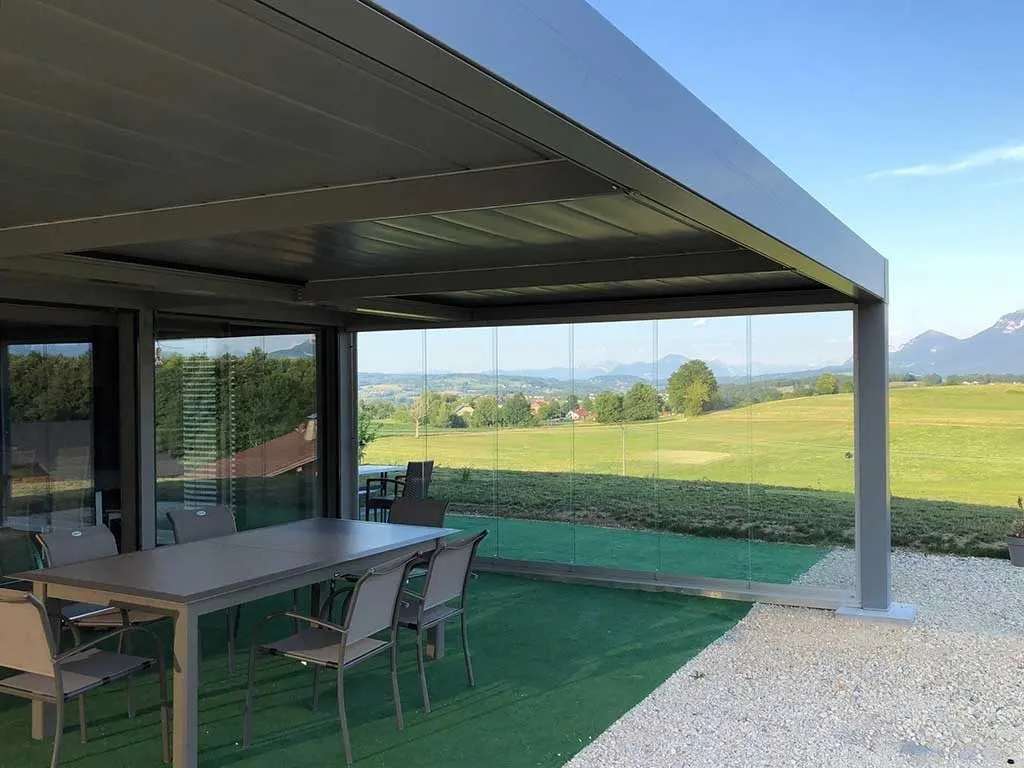 Pergole bioclimatiche — realizzazione Soltec