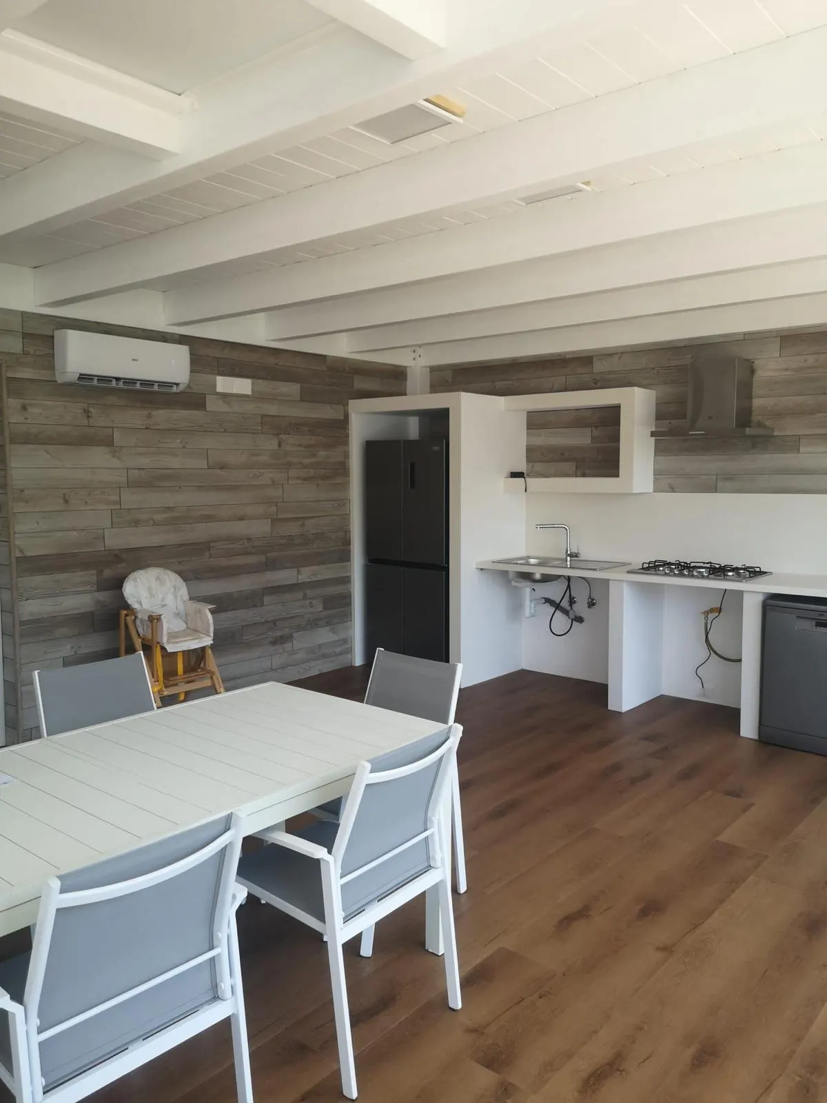 Tettoie in legno — realizzazione Soltec